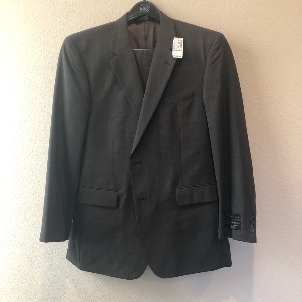 NWT Jos A Banks Suit